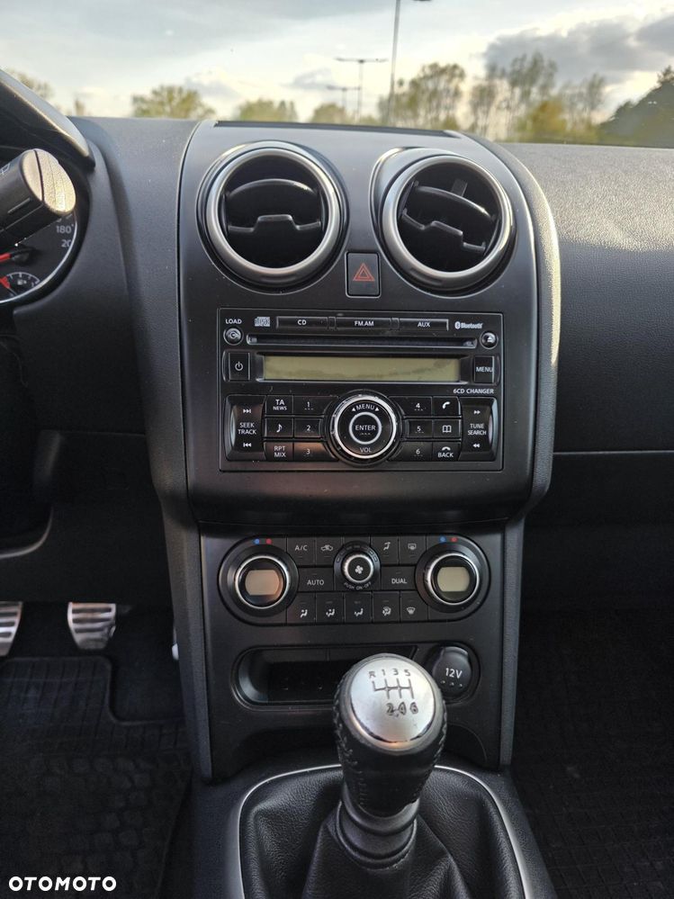 Nissan Qashqai 2.0 dCi Tekna - 6