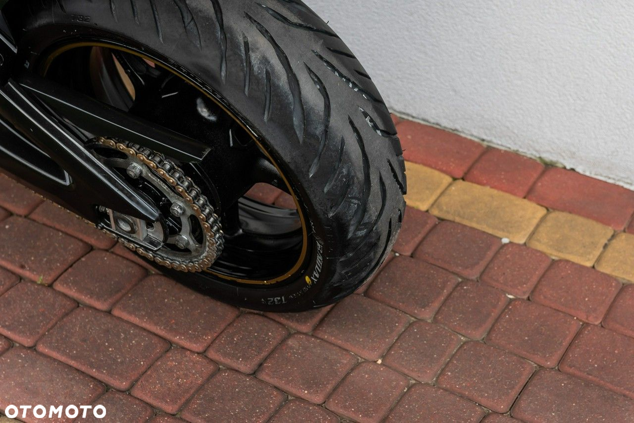 Yamaha FZ - 8