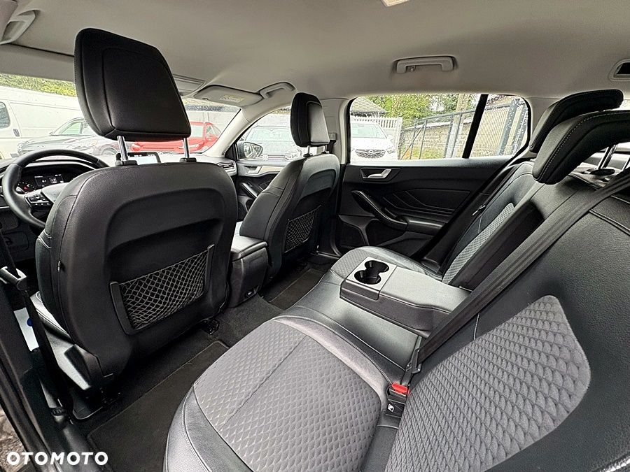 Ford Focus 1.5 EcoBlue Start-Stopp-System COOL&CONNECT - 19