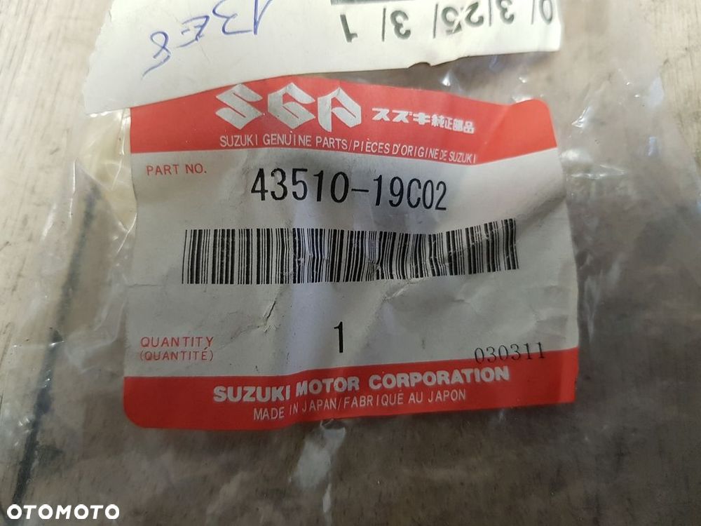 Podnóżek kierowcy prawy Suzuki GSX600F GSX750F 43510-19C02 - 3