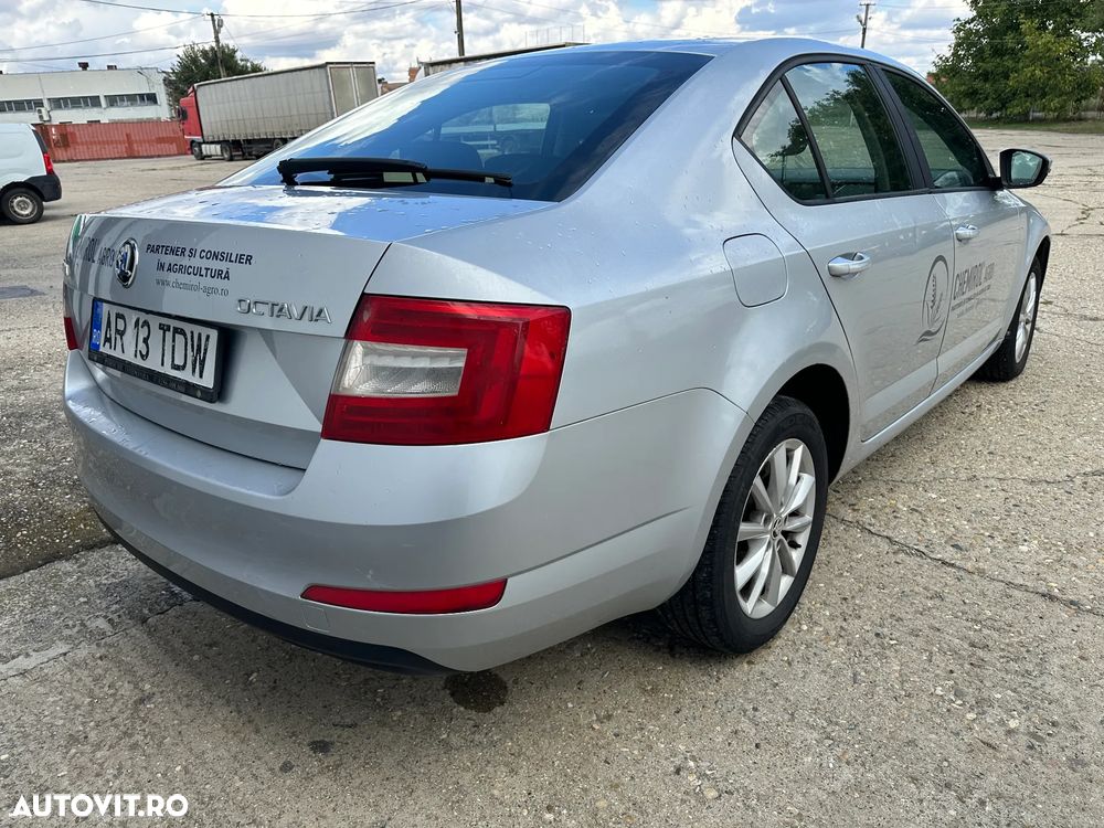 Skoda Octavia 1.6 TDI AMBITION - 5