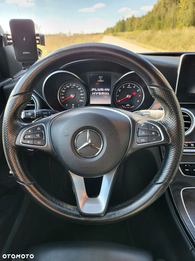 Mercedes-Benz Klasa C 300 de 9G-TRONIC - 26