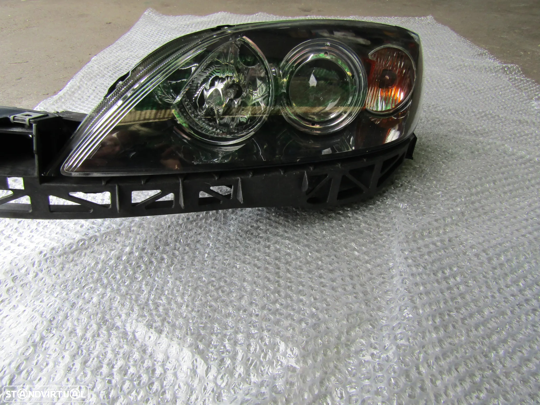 Farol esquerdo Mazda 3 ano 2006 a 2010(ver descrição) - 2