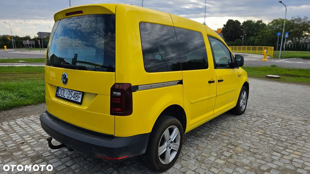 Volkswagen Caddy 2.0 TDI Comfortline 4Motion DSG - 4