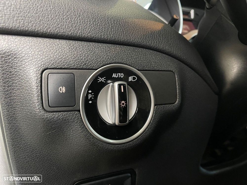 Mercedes-Benz GLA 200 d AMG Line - 9