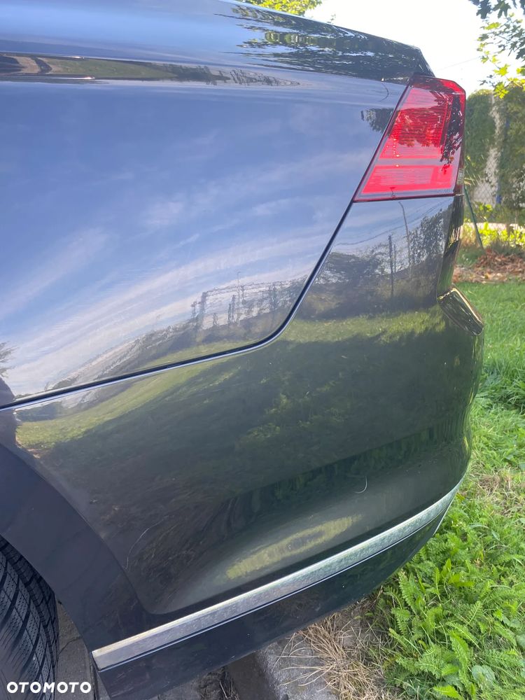 Volkswagen Passat 2.0 TSI Elegance DSG - 20