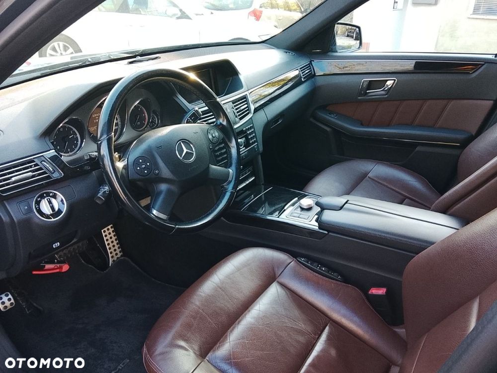 Mercedes-Benz Klasa E - 17