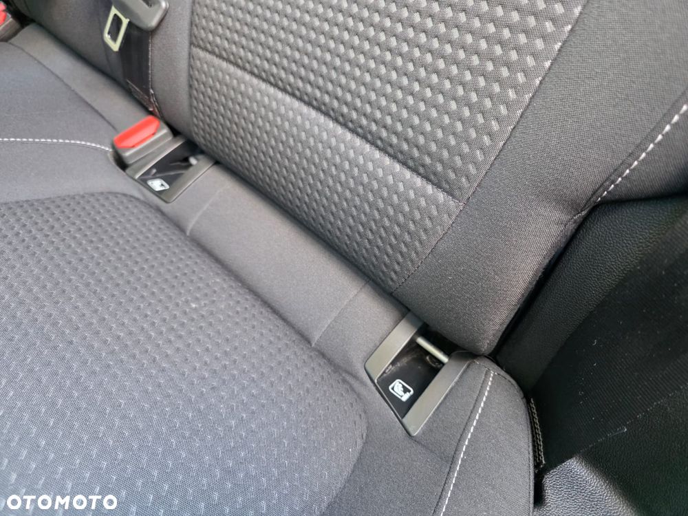 Ford Focus 1.0 EcoBoost STart-Stopp-System TITANIUM X - 24