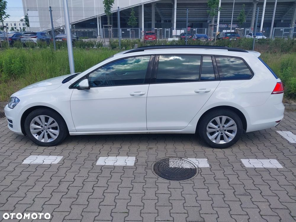 Volkswagen Golf 1.6 TDI BlueMotion Trendline - 5