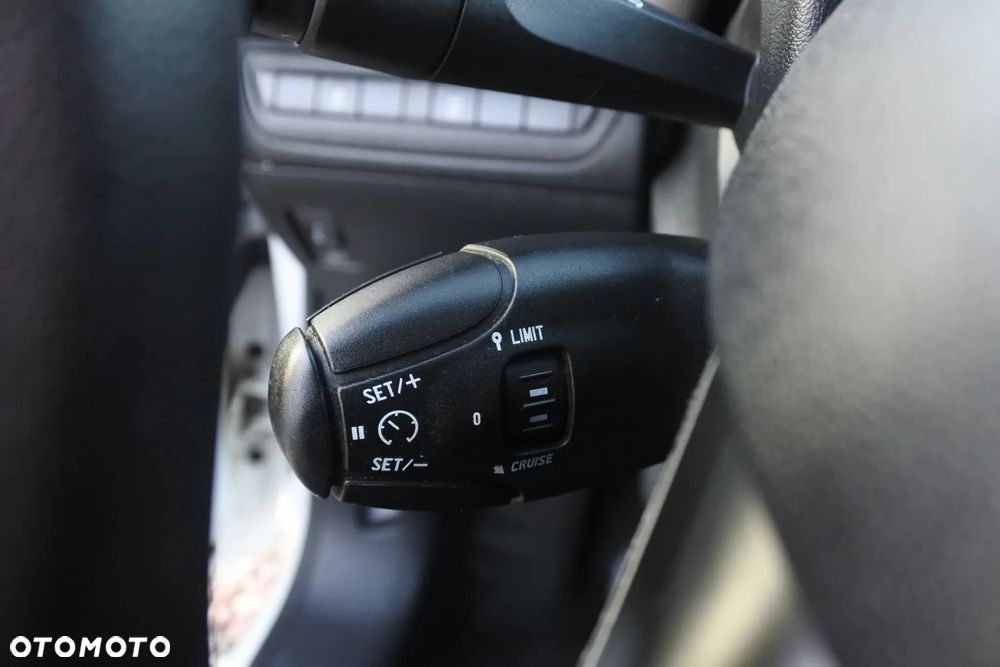 Peugeot 208 PureTech 82 Active - 23