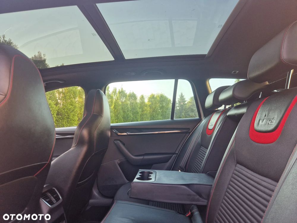 Skoda Octavia 2.0 TDI RS - 18