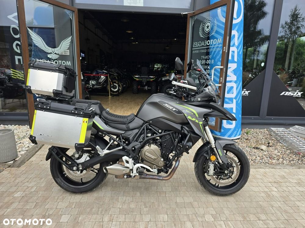 QJmotor SRT 800SX