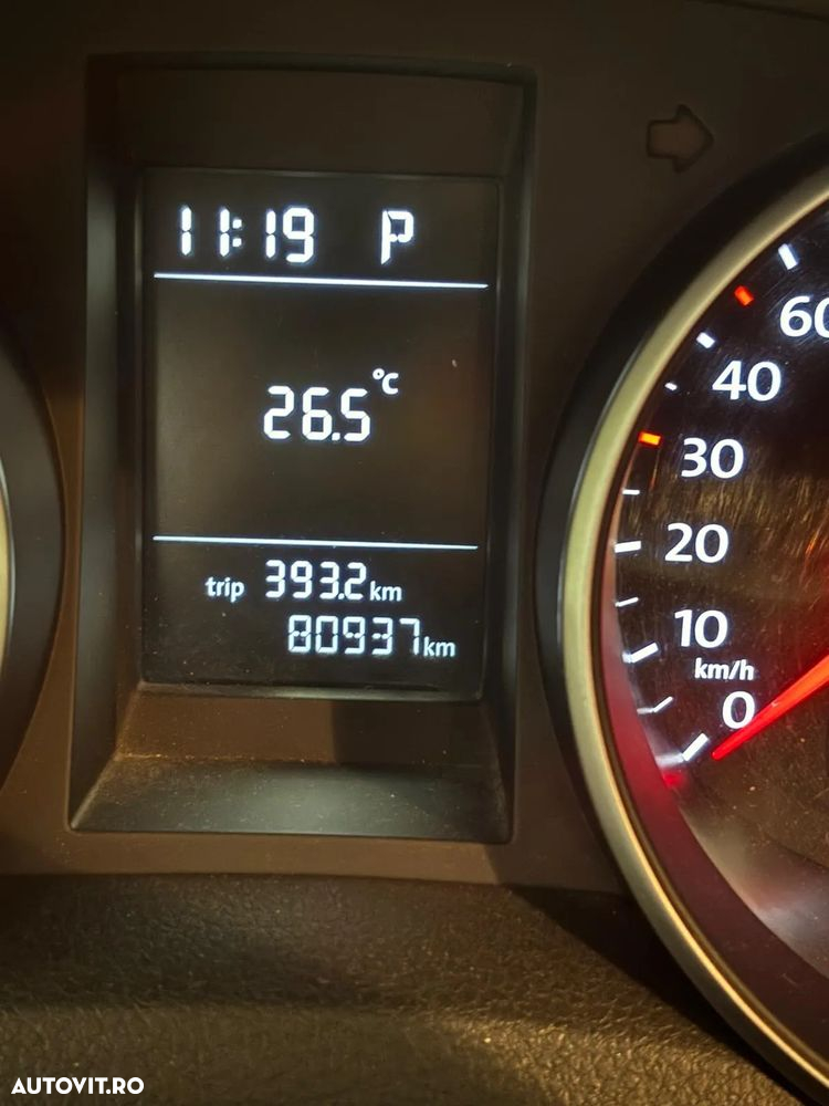 Volkswagen Golf 1.2 TSI Trendline DSG - 8