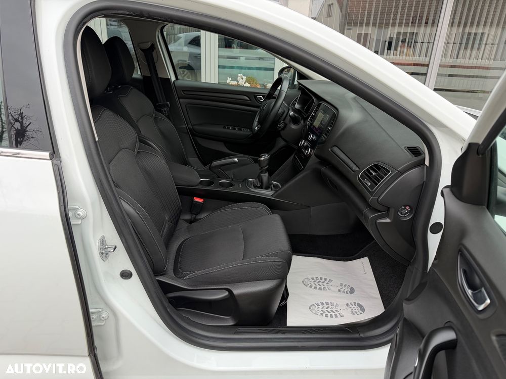 Renault Megane 1.5 dCi Eco2 Authentique - 9