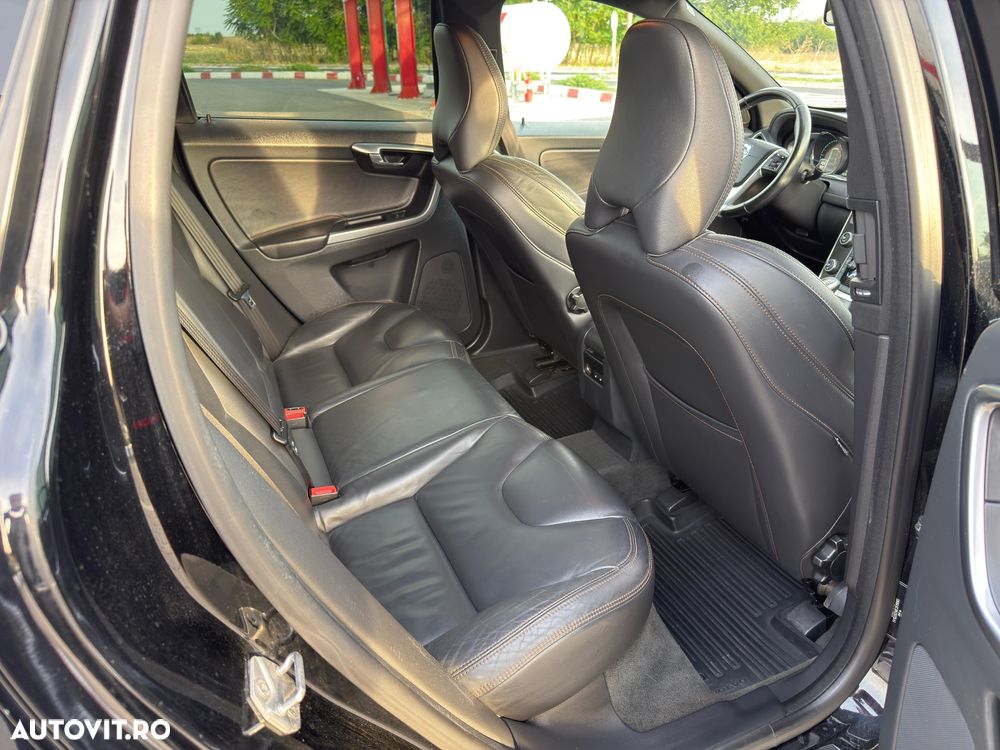 Volvo XC 60 D5 AWD Aut. Summum - 7