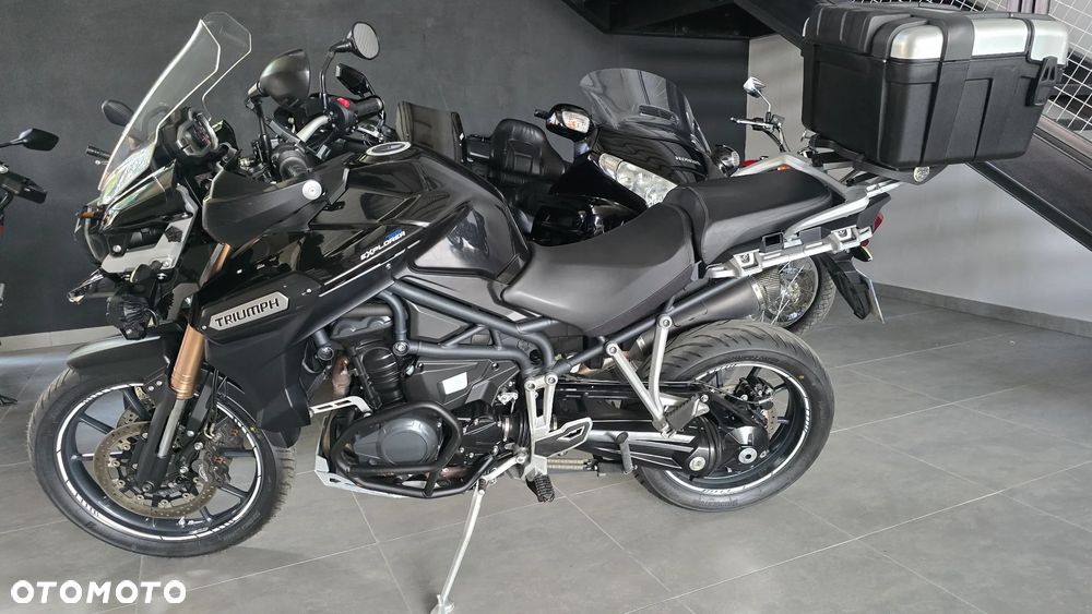 Triumph Tiger - 1