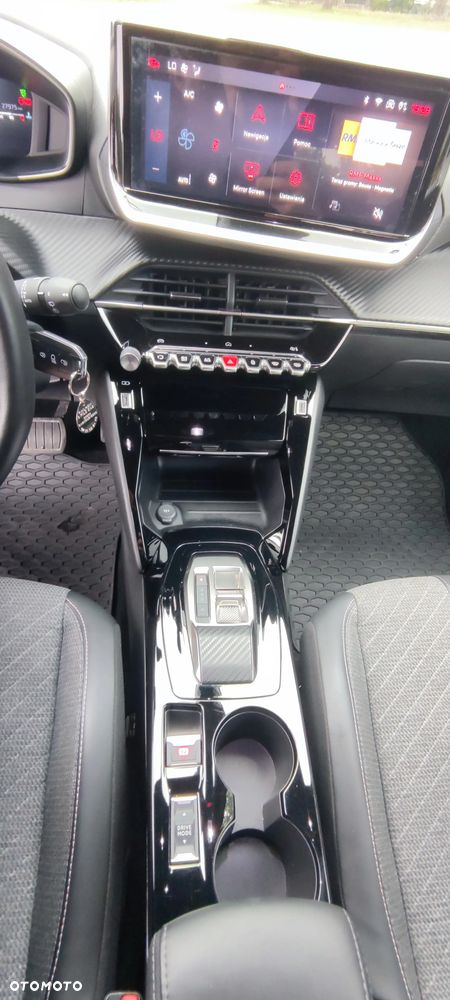 Peugeot 2008 PureTech 130 Allure S&S EAT8 - 20