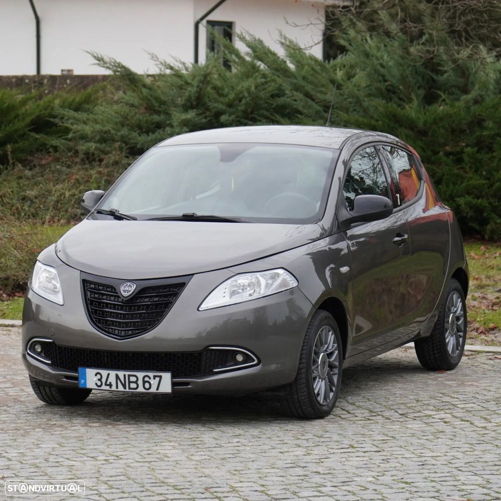 Lancia Ypsilon 1.2 Oro S&S - 3
