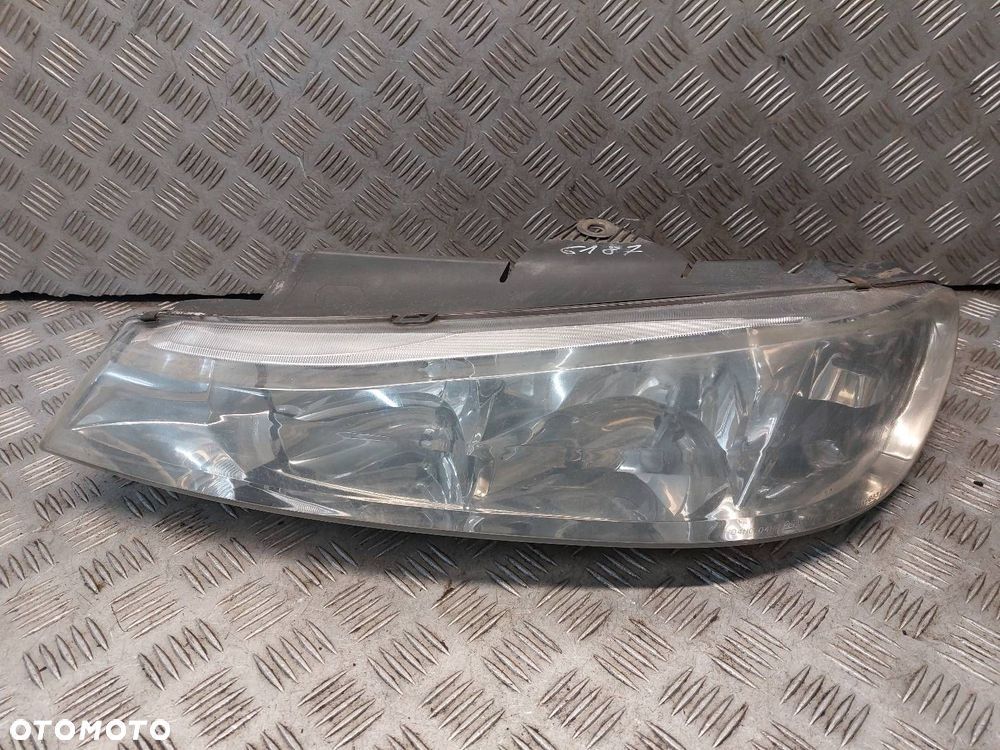 LAMPA LEWY PRZÓD PEUGEOT 406 I FL 1305235436 - 1
