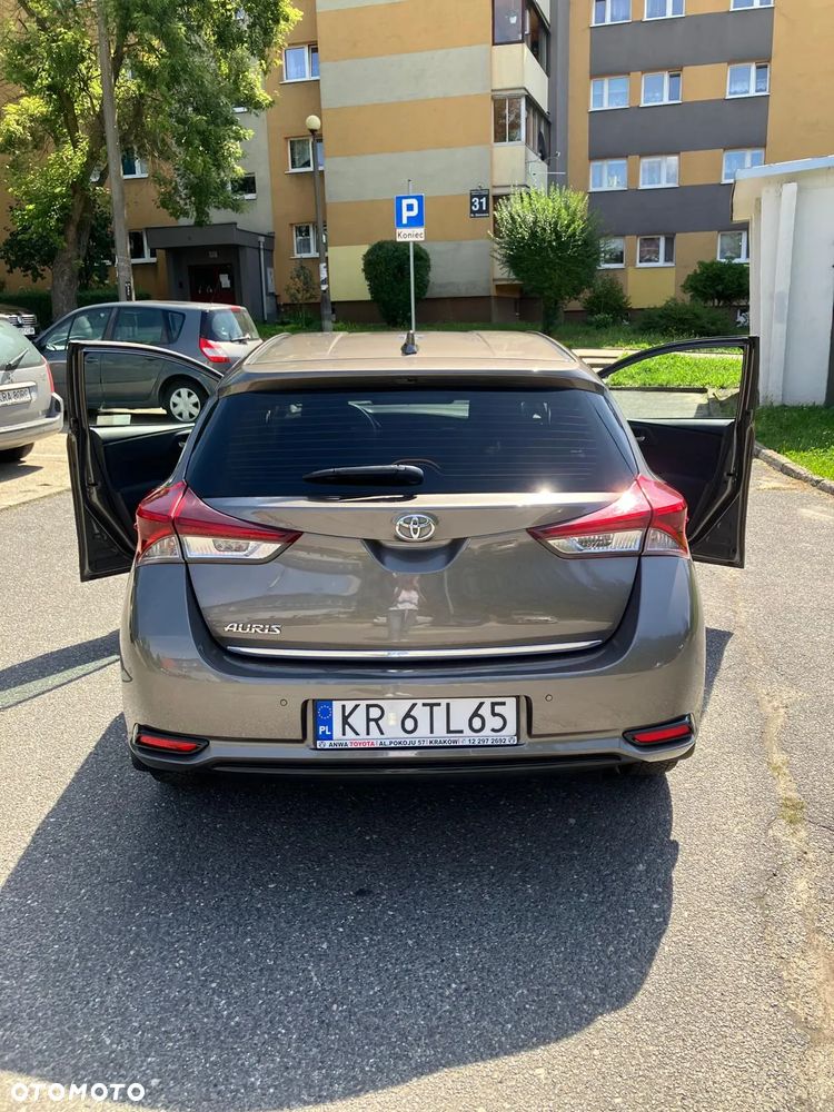 Toyota Auris 1.33 VVT-i Active - 4