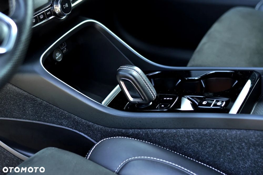 Volvo XC 40 T5 Recharge DKG RDesign - 21