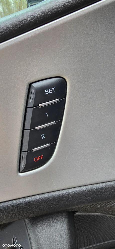 Audi A6 Avant 3.0 TDI DPF quattro S tronic - 16