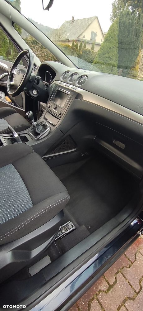 Ford S-Max - 23