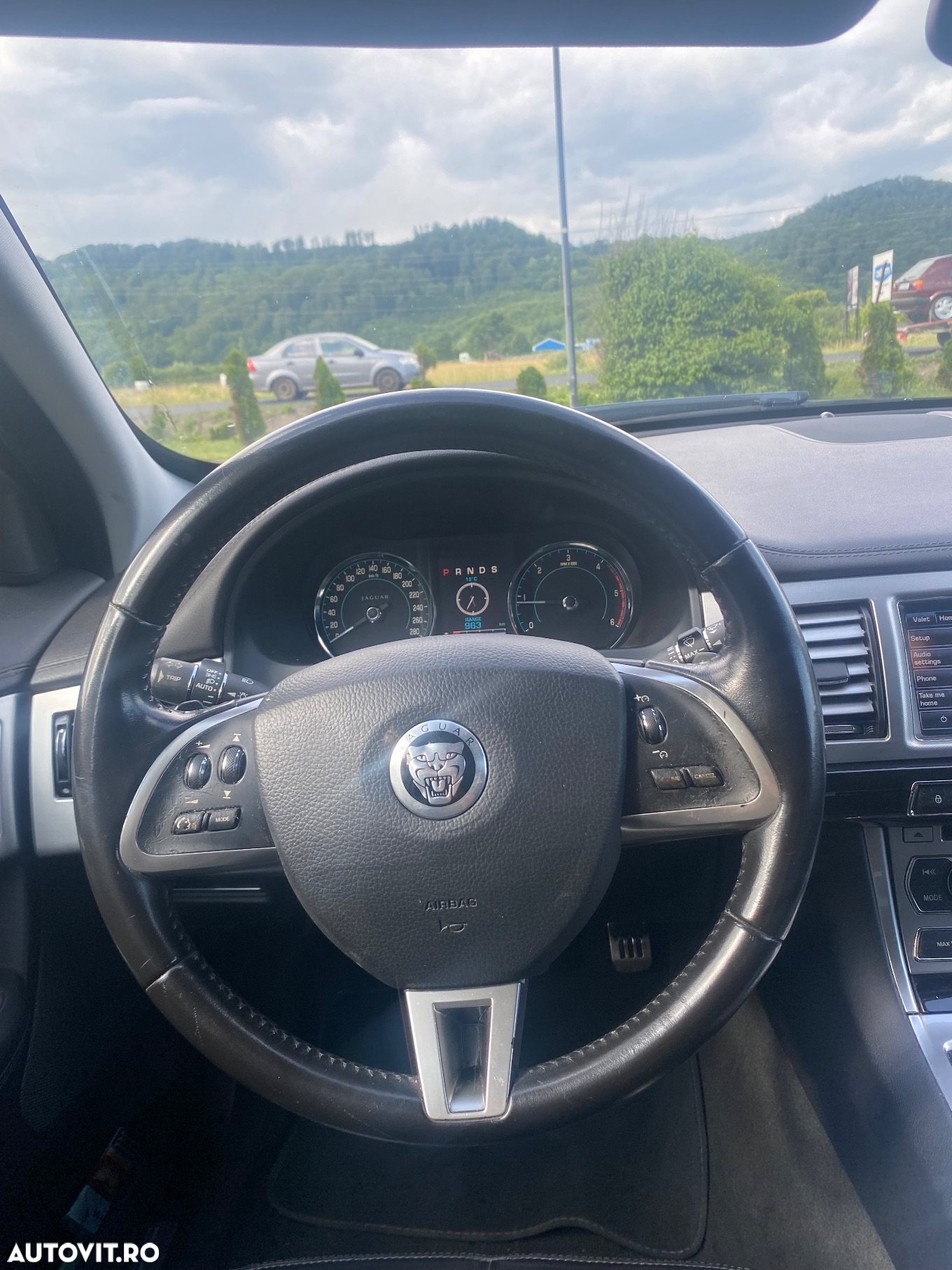 Jaguar XF 2.2D Luxury - 5