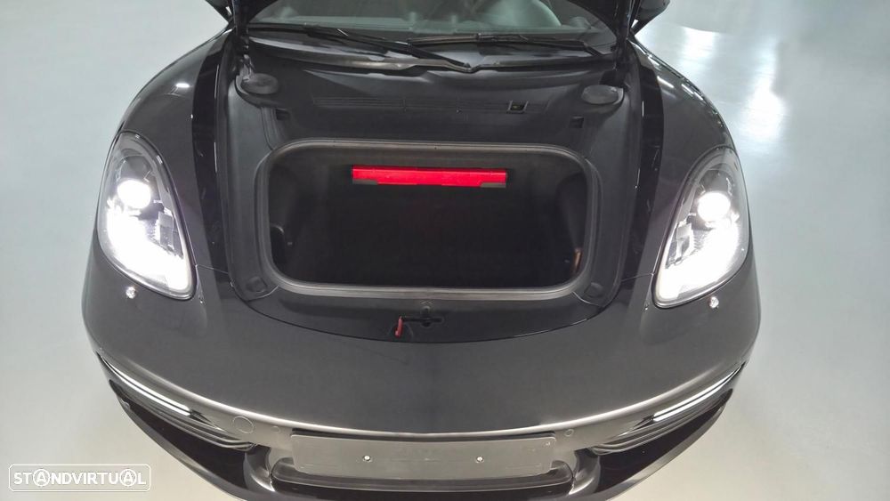 Porsche 718 Boxster 2.0 T PDK - 17