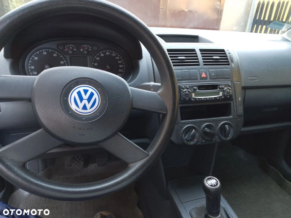 Volkswagen Polo - 1