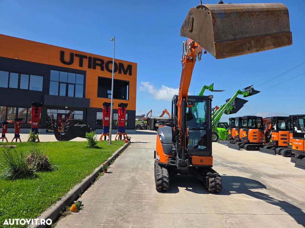 Hitachi ZX33U-6, 3,7 tone, 2023, 342ore, CUPLA RAPIDA HIDRAULICA+2 cupe SAPARE+CUPA TALUZ INCLINABILA, 2 circuite hidr pe brate, aer conditionat, LAMA NIVELARE, adanc sapare 3,5m, latime 1,55m, ridica 2,8t, posibil leasing 4 ani-PROMOTIE 41.900  EUR+Tva - 7
