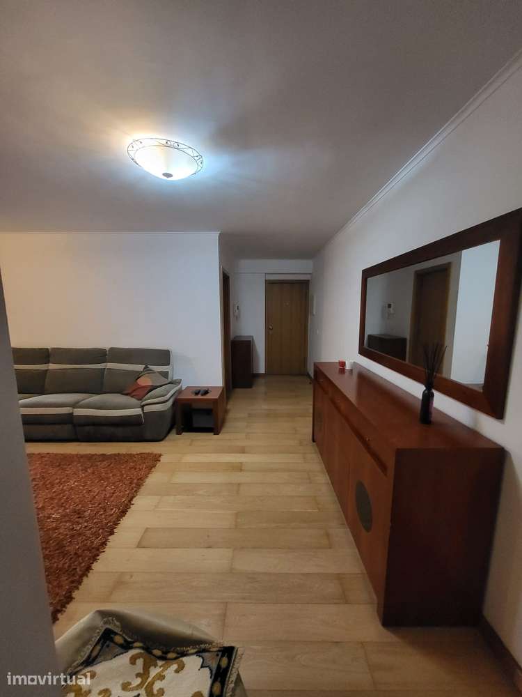 [VENDIDO] T3 espaçoso com varanda, garagem e arrecadação em Lisboa - Grande imagem: 4/26