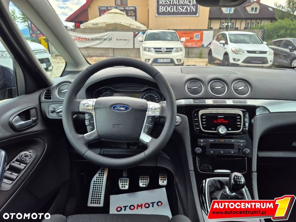 Ford S-Max - 16