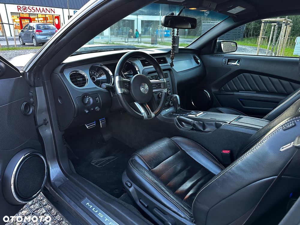 Ford Mustang 3.7 V6 Premium - 8