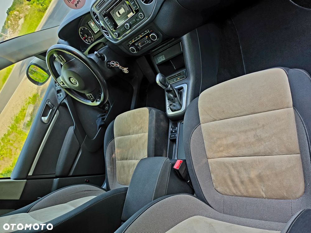 Volkswagen Tiguan 2.0 TDI 4Mot Perfectline R-Style DSG - 29