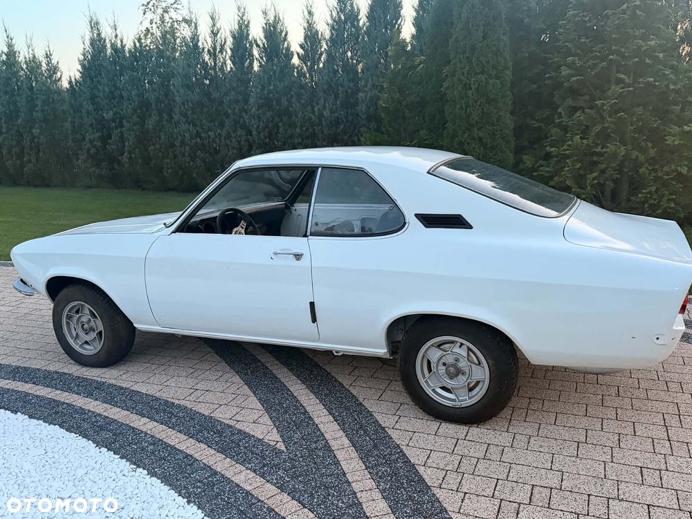 Opel Manta - 4