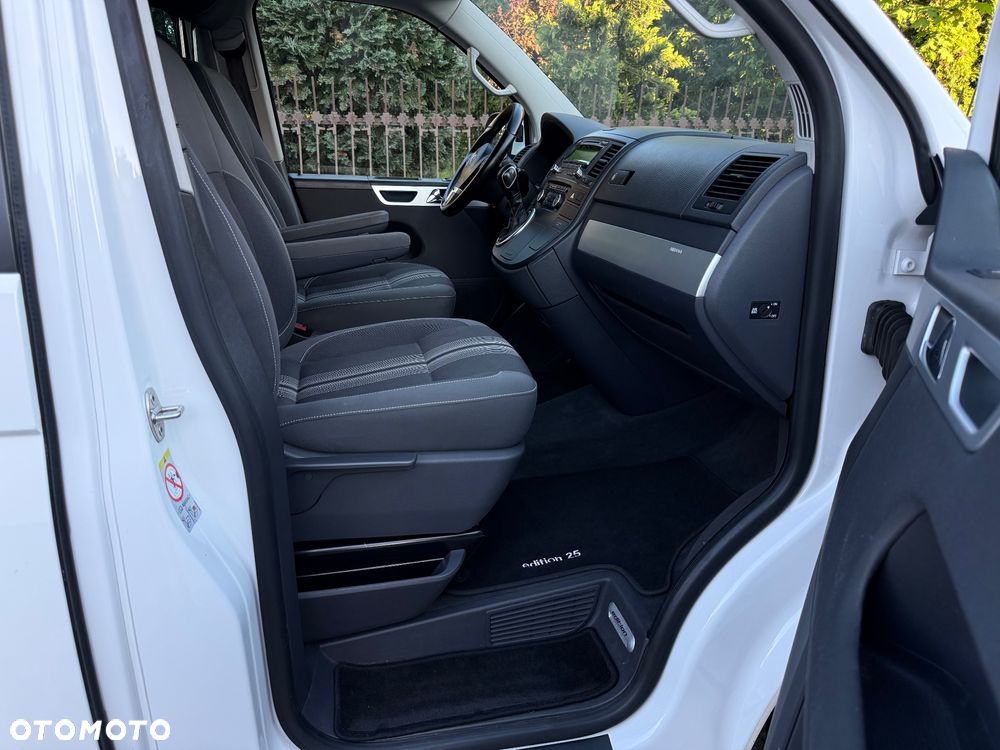 Volkswagen Multivan - 14