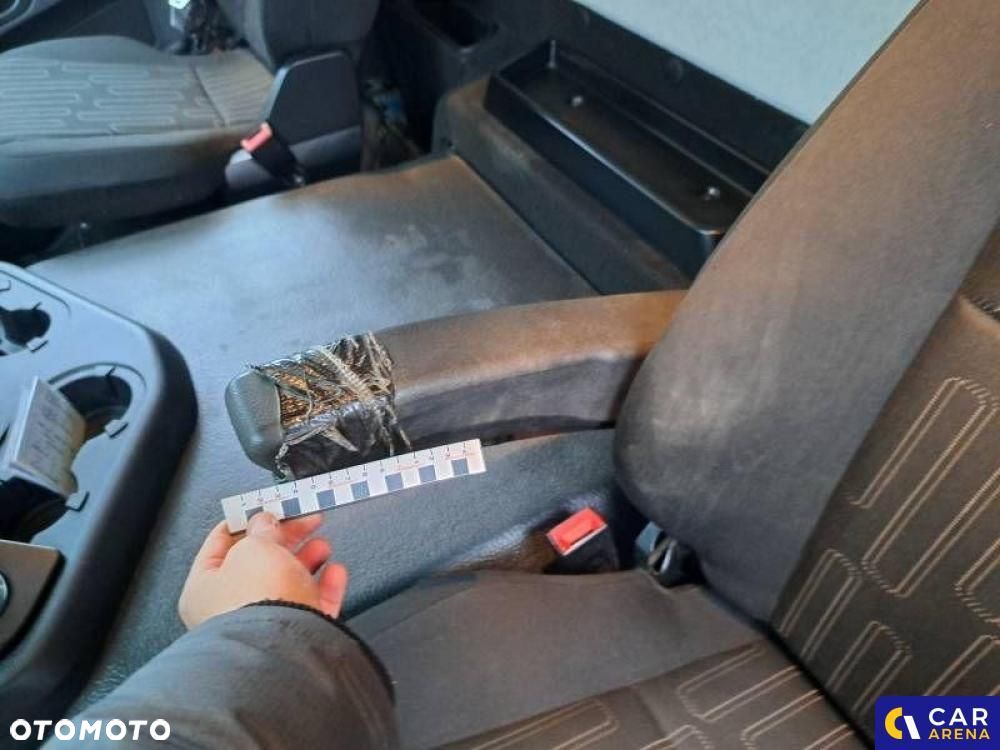 Mercedes-Benz Arocs - 22