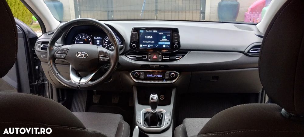 Hyundai i30 Fastback 1.5 T-GDI MHEV 160CP Exclusive - 8