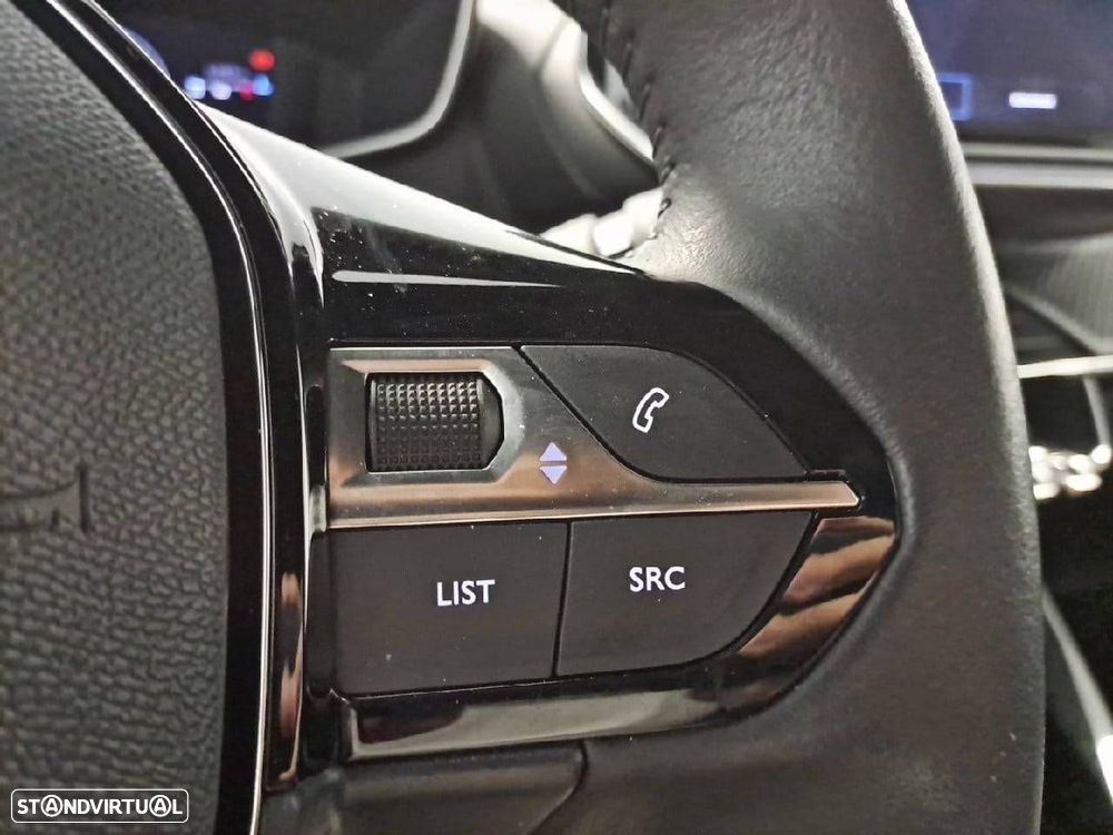 Peugeot 2008 1.2 Allure - 17