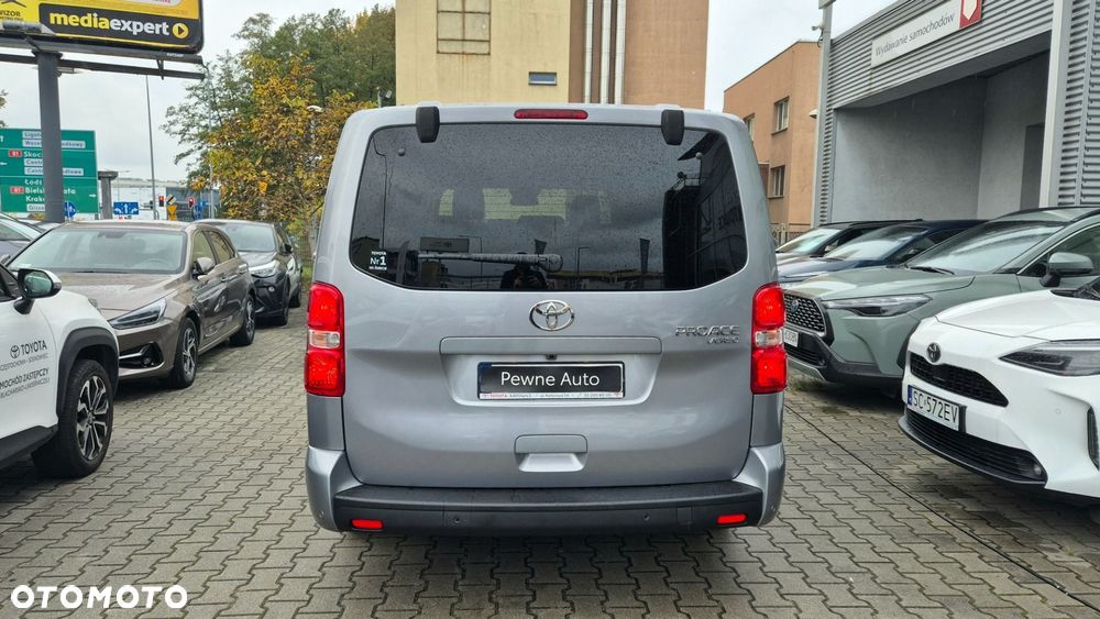Toyota Proace Verso 2.0 D4-D Long Family - 4