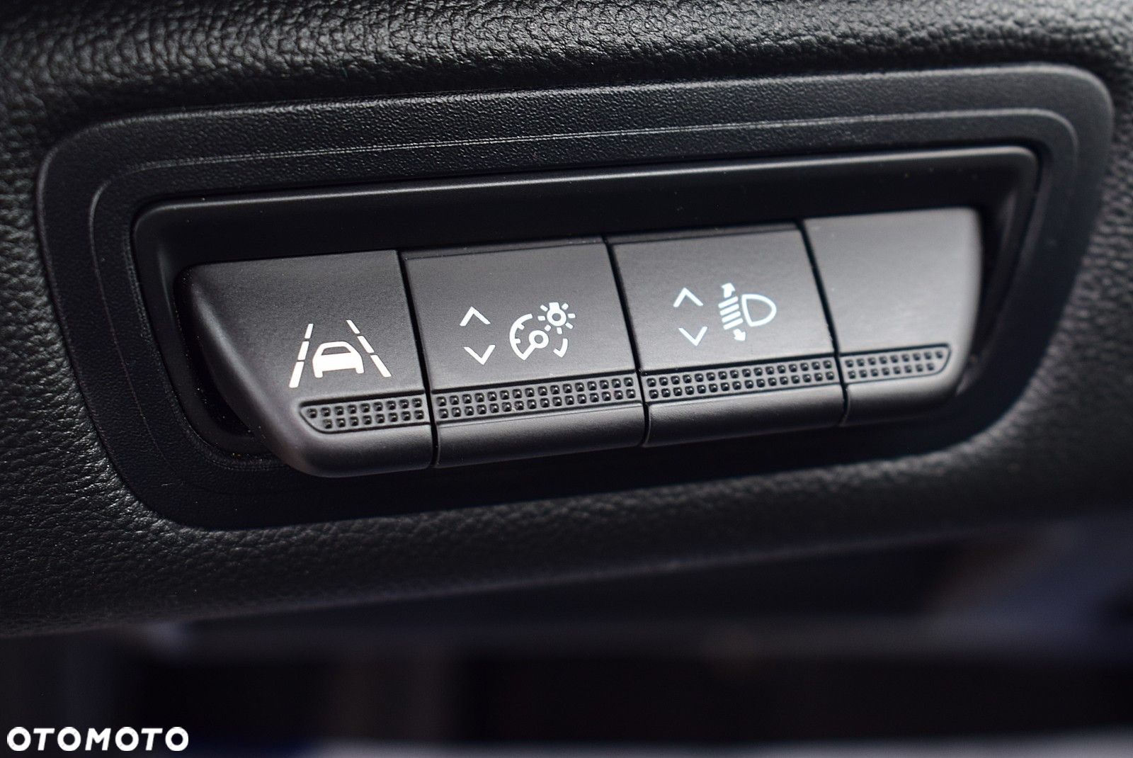 Renault Captur - 16
