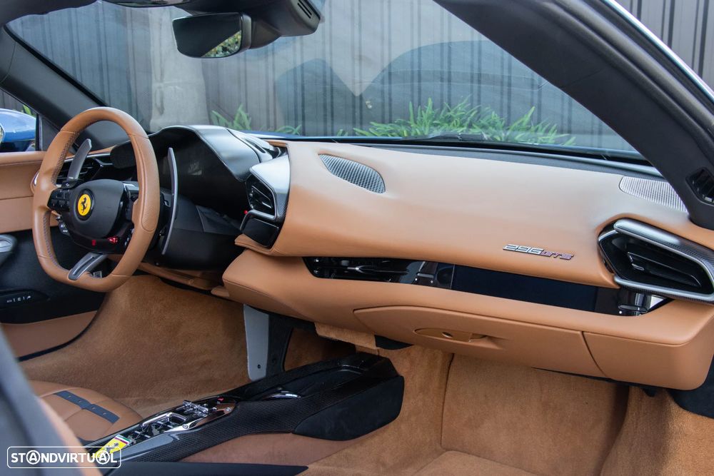 Ferrari 296 GTS Spider - 30