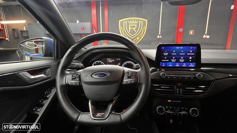 Ford Focus SW 2.3 EcoBoost S&S ST - 56