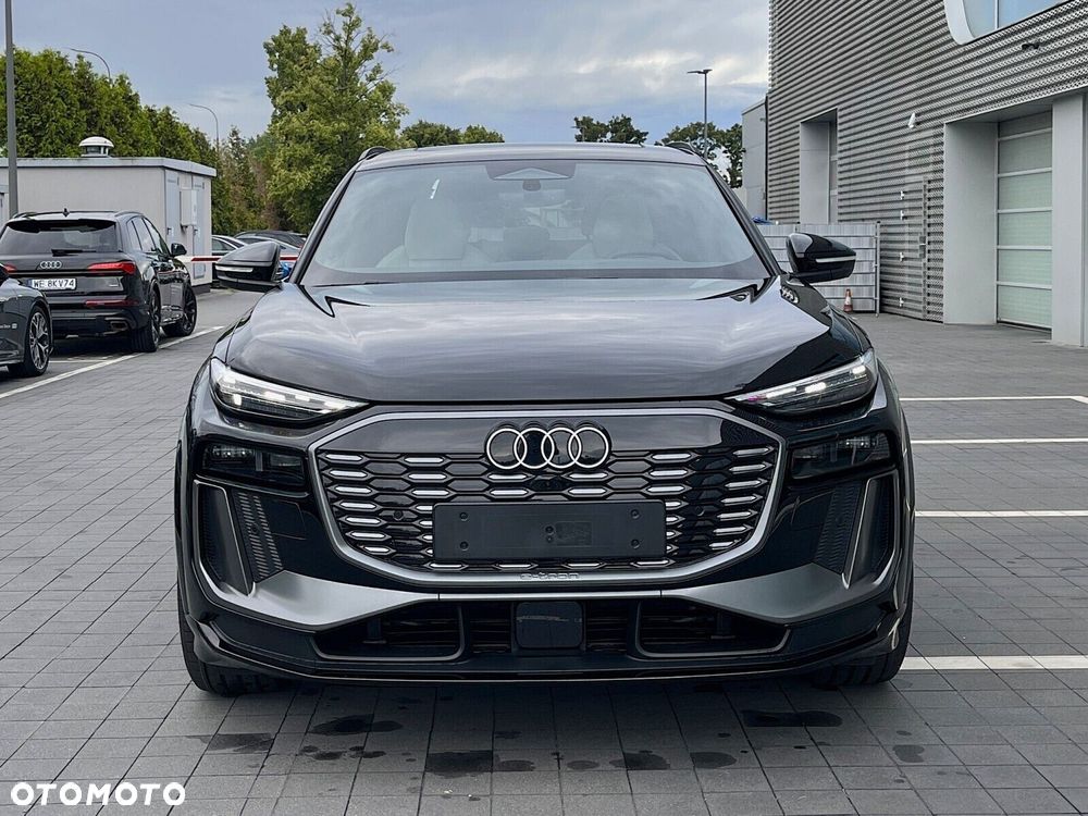 Audi Q6 e-tron - 7