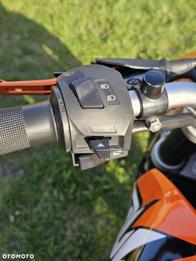 KTM Duke 125 - 16