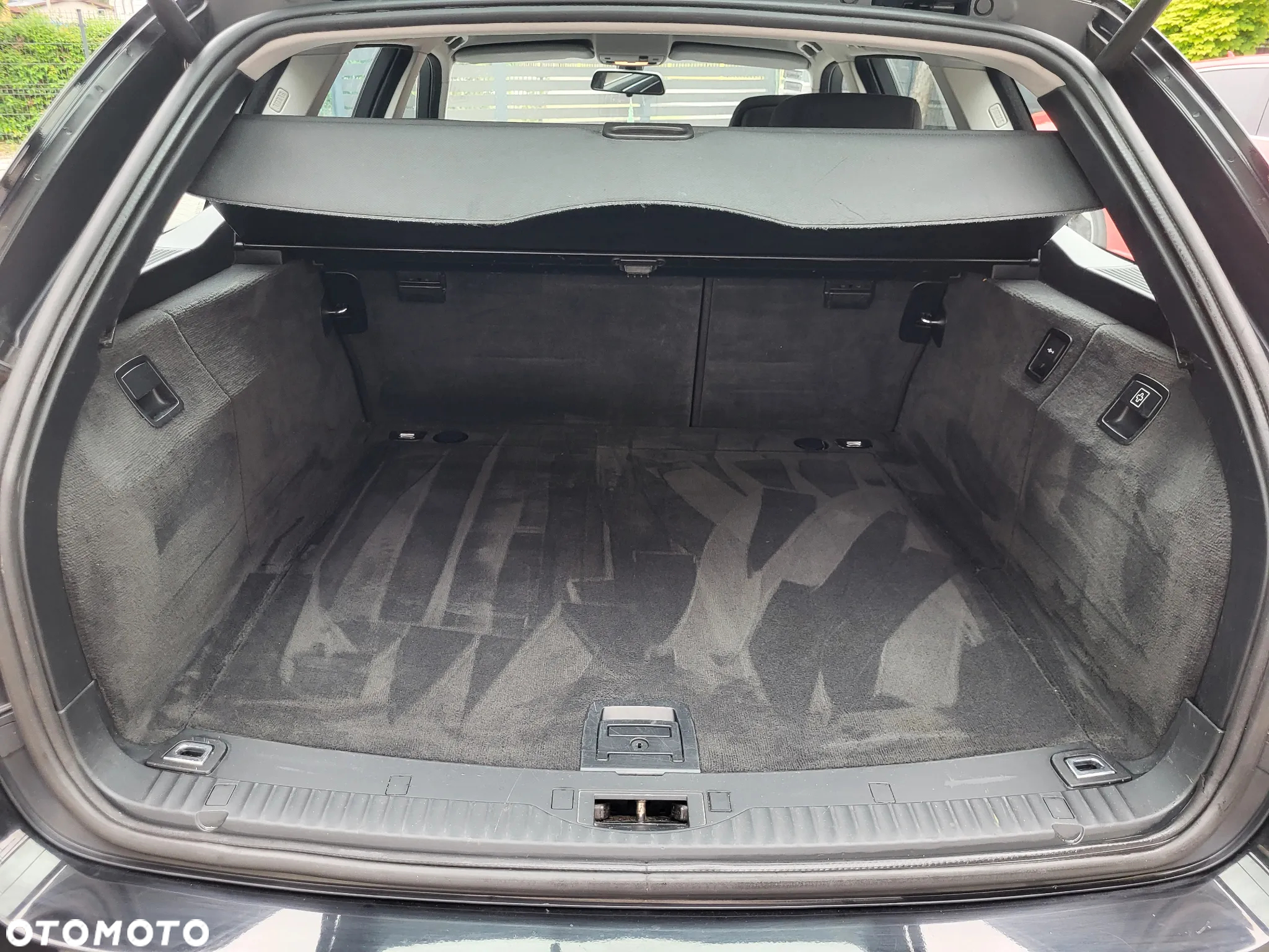 BMW Seria 5 525d Touring - 12