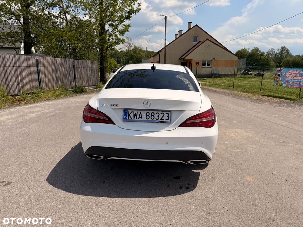 Mercedes-Benz CLA 200 7G-DCT - 7