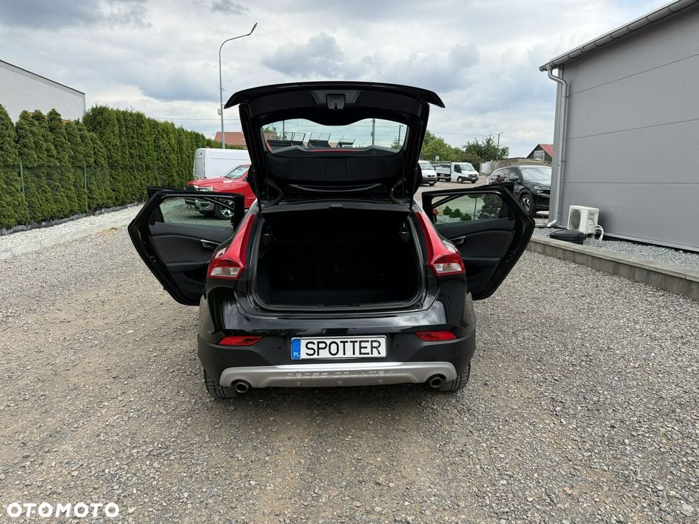 Volvo V40 Cross Country - 20
