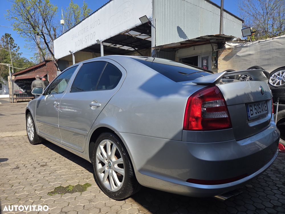 Skoda Octavia 2.0 TFSI RS - 4